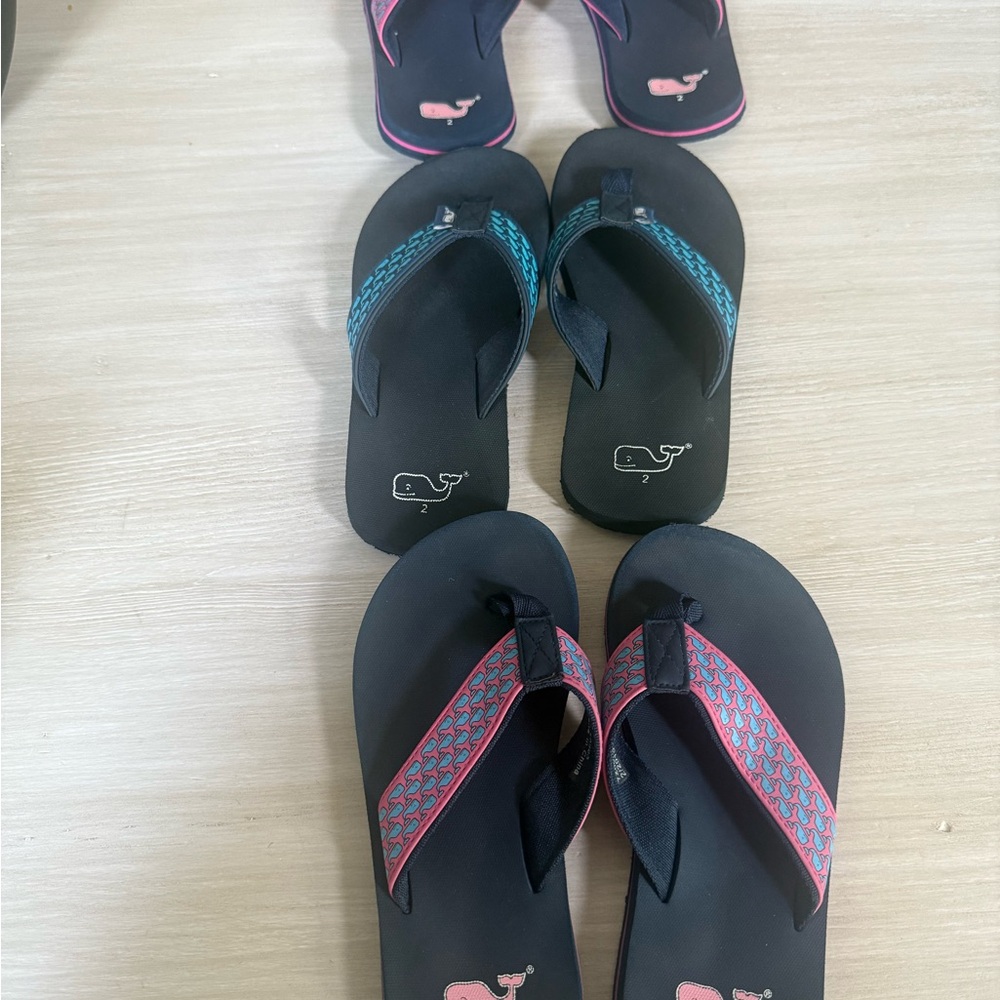 Lot of 3. Boys Vineyard Vines Flip Flops with Pink and Blue Details Sz 2 youth